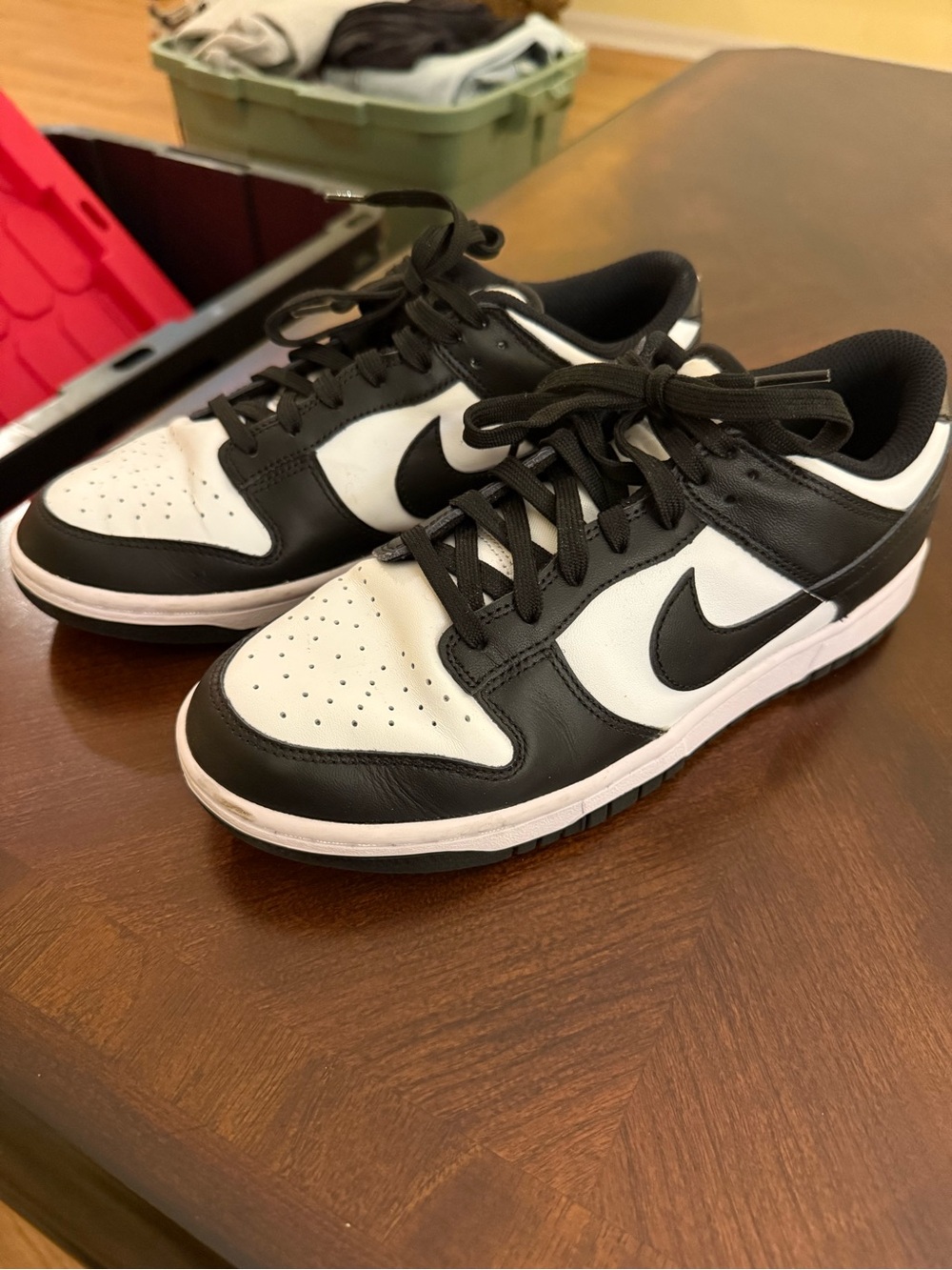 Women’s nike panda dunks